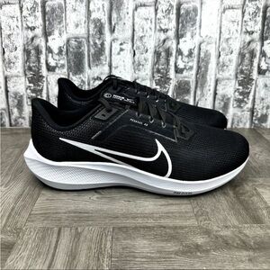 Nike Air Zoom Pegasus 40 Men size 11.5 DV7480-001 Running Casual
